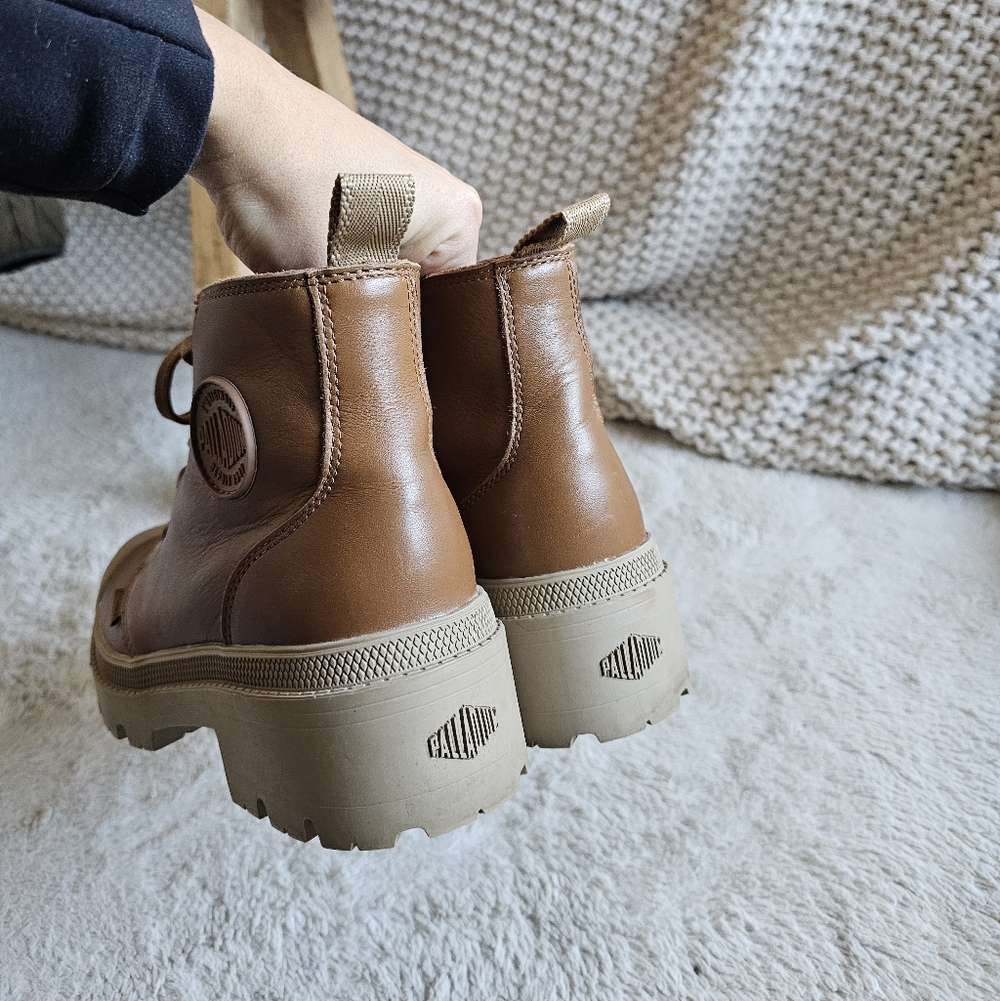 Palladium Pallabase Leather Boots - Picture 5 of 7